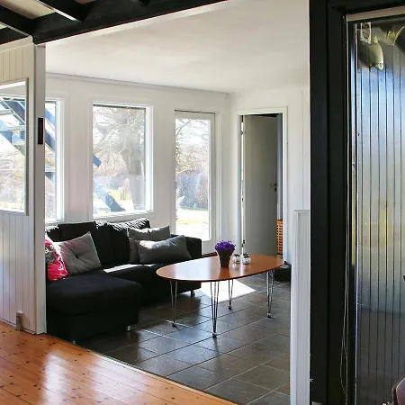 Nyaraló Two-bedroom Holiday In 3