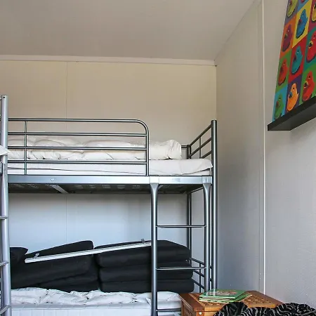 Two-bedroom Holiday In 3 *